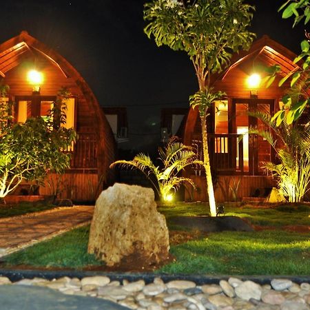 Setilas Bungalows Batununggul エクステリア 写真