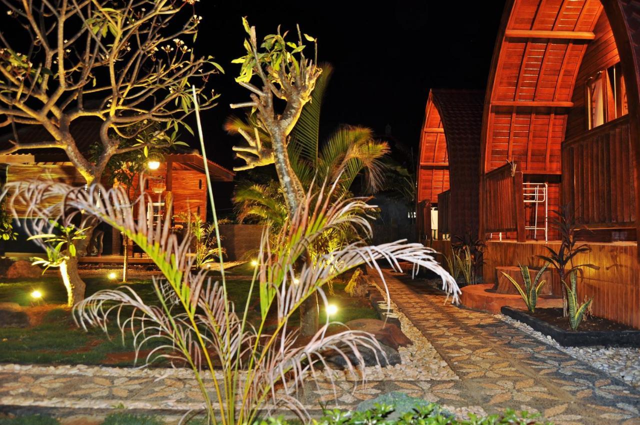 Setilas Bungalows Batununggul エクステリア 写真