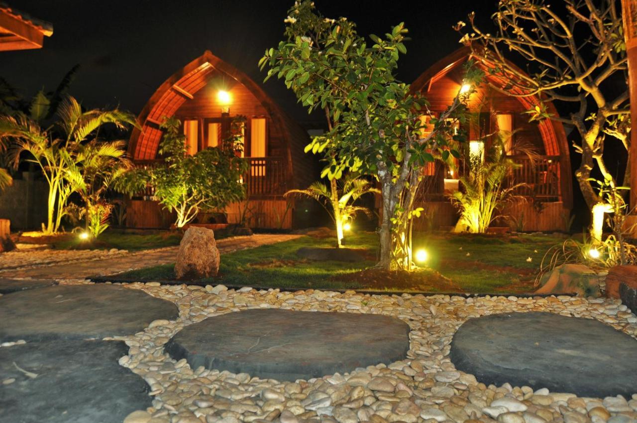 Setilas Bungalows Batununggul エクステリア 写真