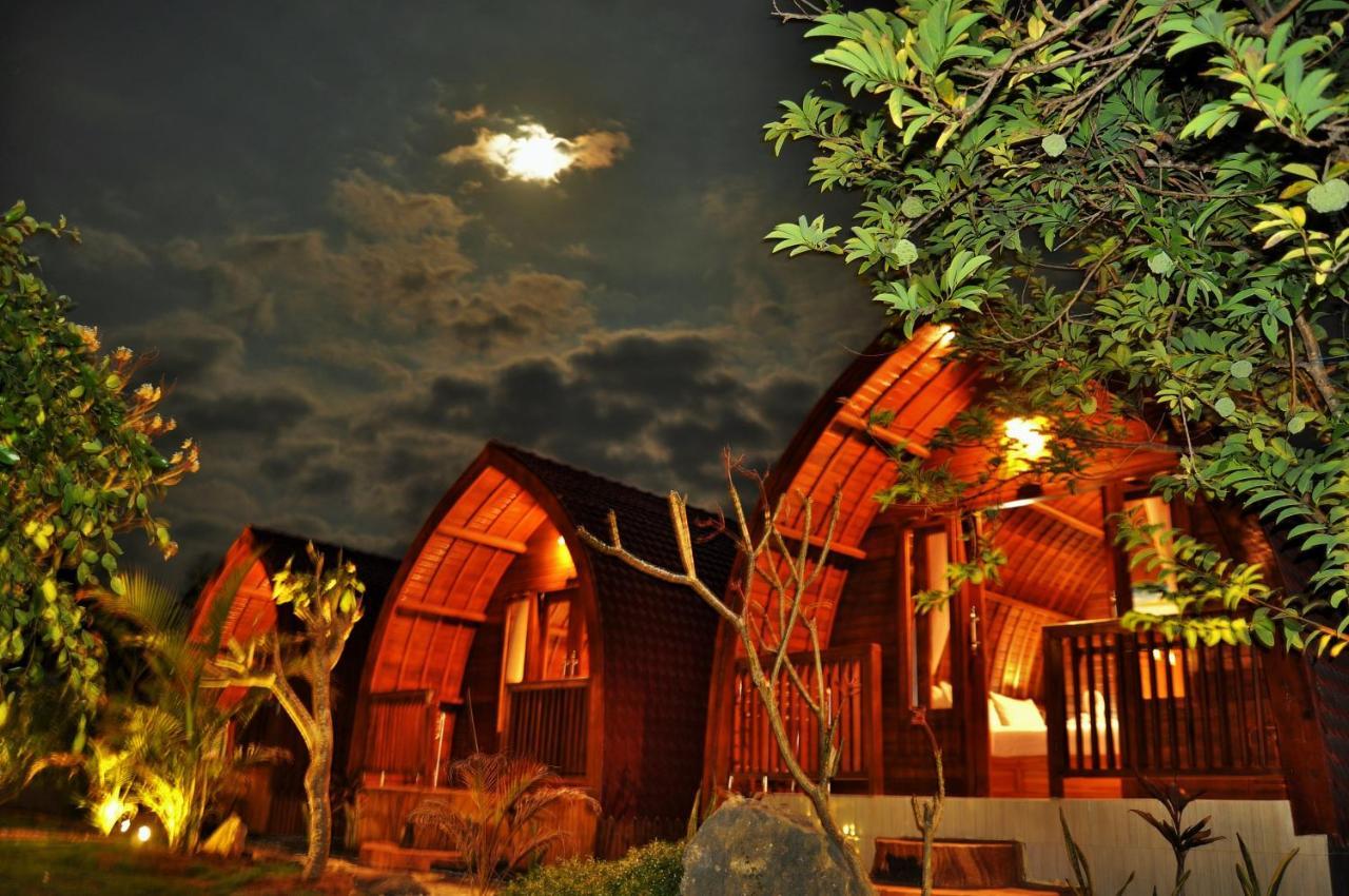 Setilas Bungalows Batununggul エクステリア 写真